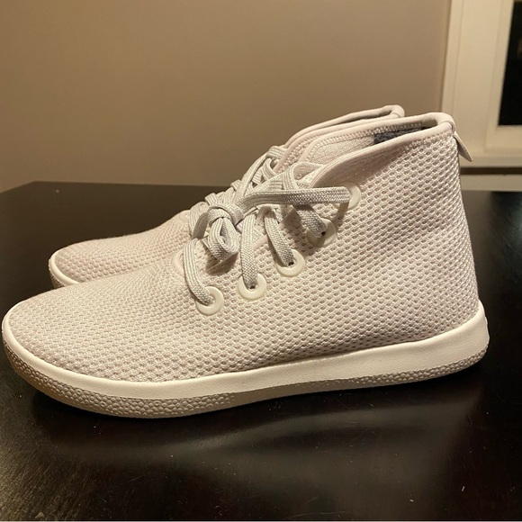 allbirds Tree Topper high top in chalk (soft white). Men’s 7 or women’s 8.5. New - Picture 4 of 6